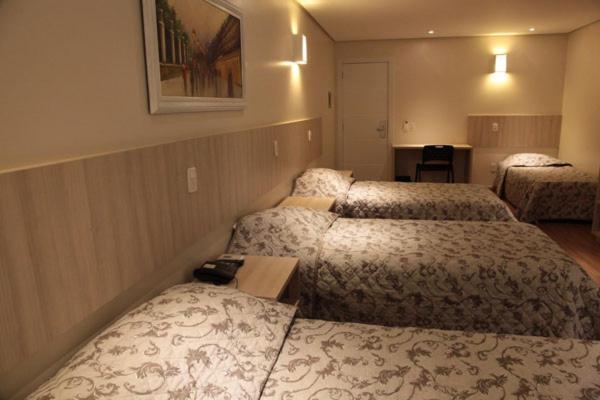 Golden Hotel - O Mais Central - Pet Friendly Chapecó Habitación foto