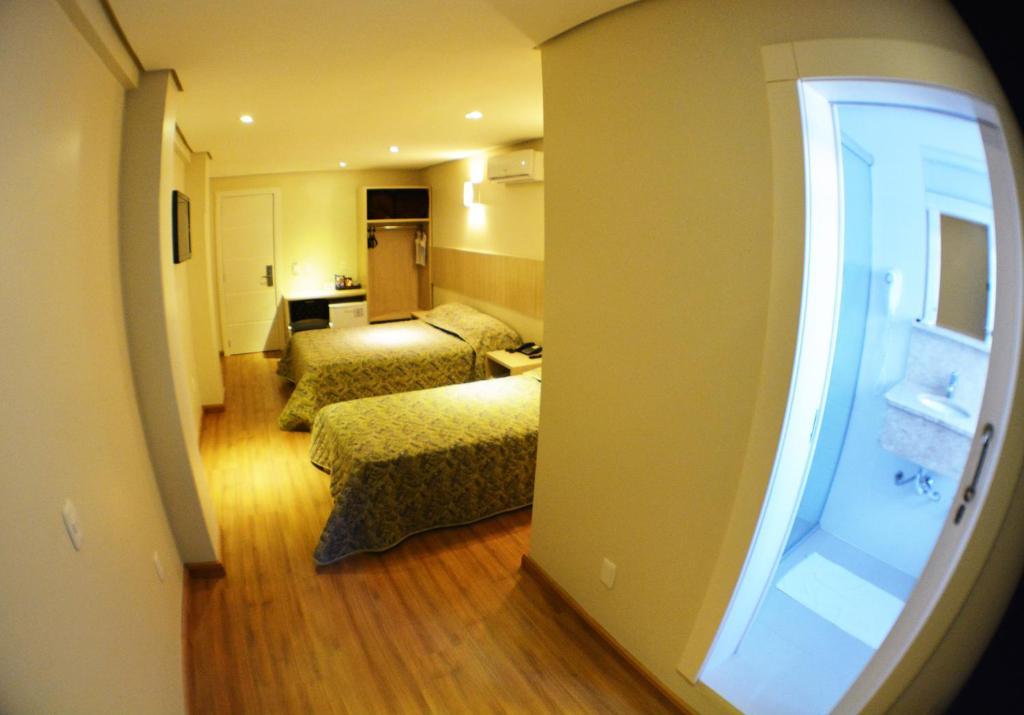 Golden Hotel - O Mais Central - Pet Friendly Chapecó Habitación foto